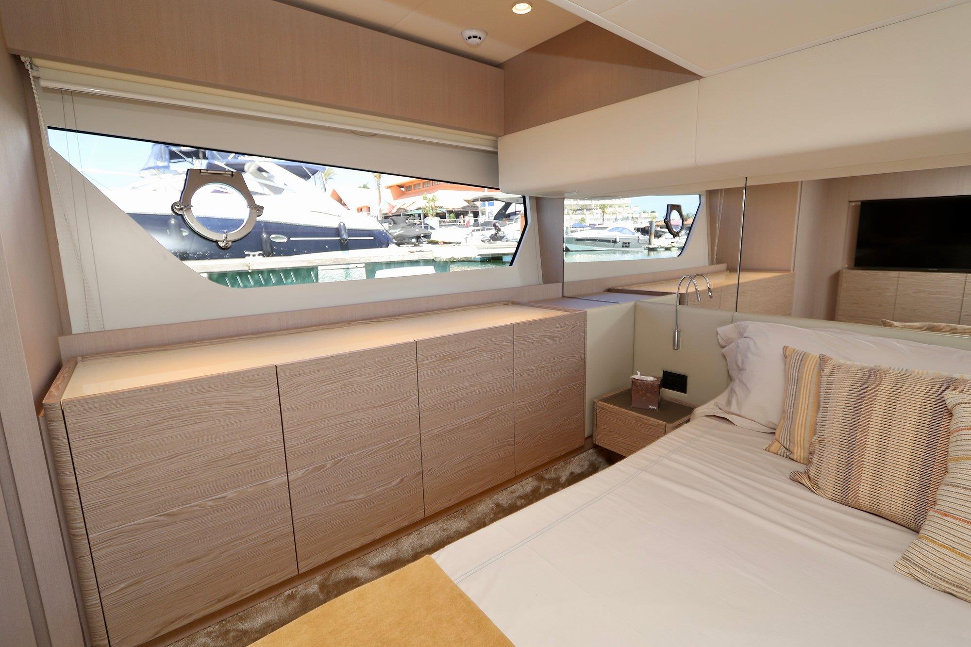 2023 FERRETTI YACHTS 500 